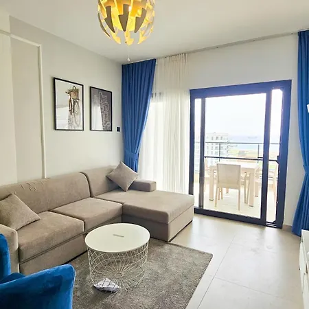 Gloria With Seaview In Caesar Blue Resort, Lunch 4 Pm, Gym With Sauna And Heated Swimming Pool * Gastria